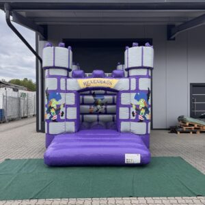 Hüpfburg Hexenhaus mit Türmen und Hexenmotiv für Kindergeburtstage und Events
