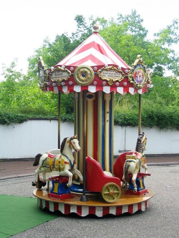 Nostalgie-Kinderkarussell