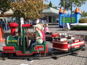 Kindereisenbahn „El Paso“ auf Schienen